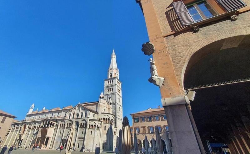La Mansarda In Centro Apartamento Modena Exterior foto
